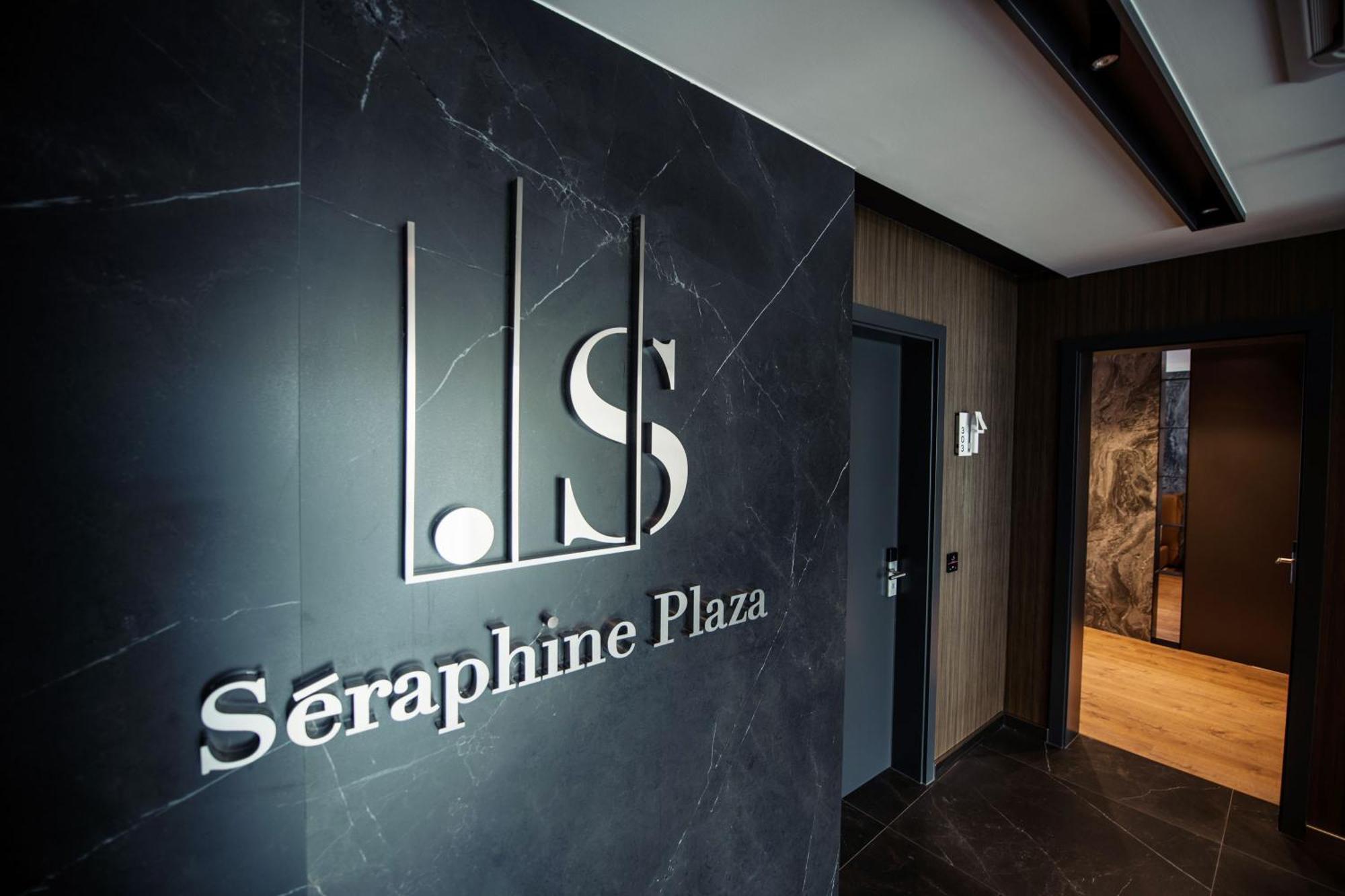 Seraphine Plaza Peje Exterior photo